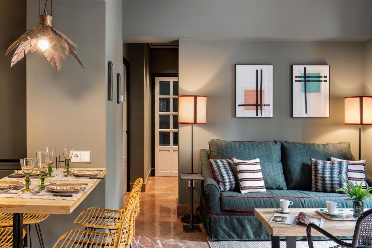 Puerta De Armas Apartments إشبيلية المظهر الخارجي الصورة